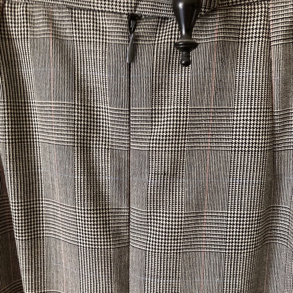 Vintage Brooks Brothers Suit early 1990’s Size 12. - Picture 6 of 13